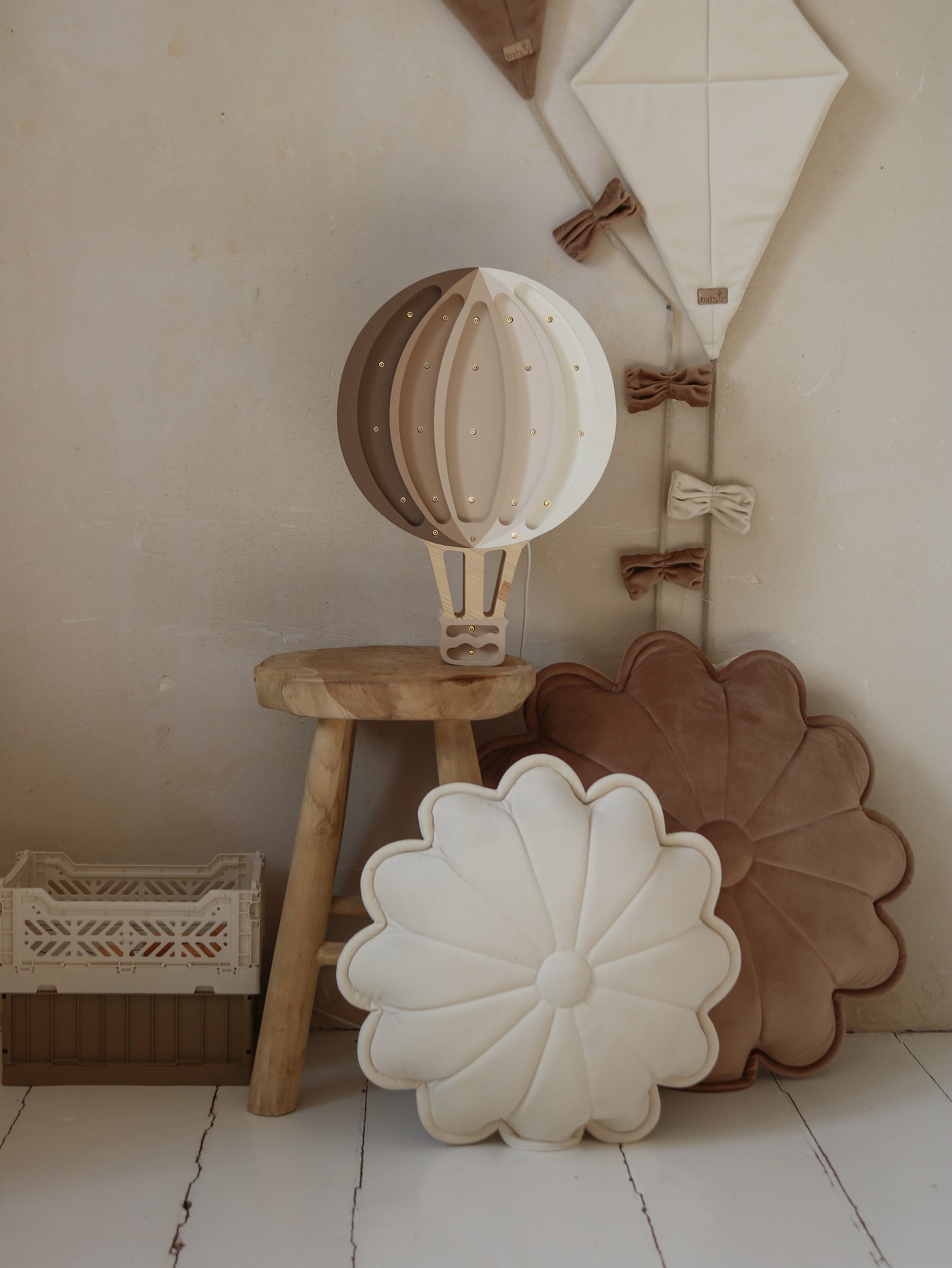 Little Lights Hot Air Baloon Lamp | Cappuccino Rainbow