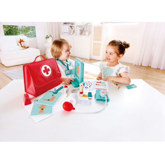 Little doctor's medical set – HAPE
