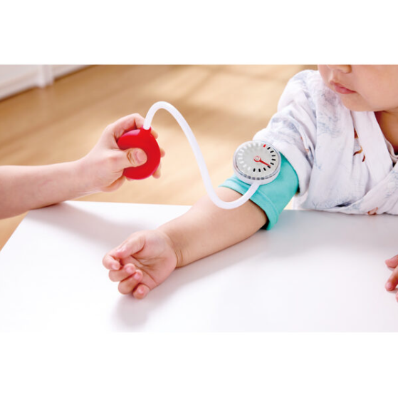 Little doctor's medical set – HAPE