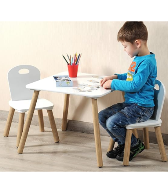 Kesper | Table pour enfant avec 2 chaises, matériau : panneau de fibres, dimensions : 55 x 55 x 45 cm, couleur : blanc