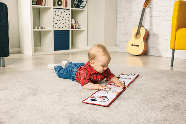 Tiny Rockers, premier livre à double face