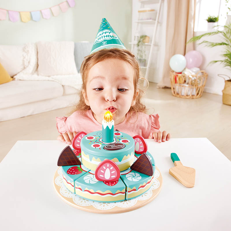 HAPE - Interactive Happy Birthday Cake