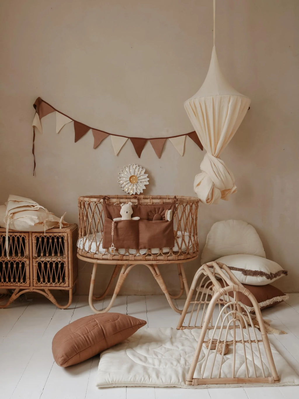 Little Lights Daisy Lamp White