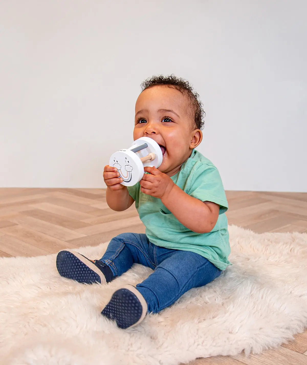 Hochet roulant en bois +12M