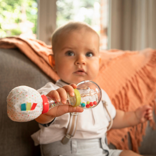 Coffret naissance prêt à offrir Sophie la girafe et Hochet Soft Maracas