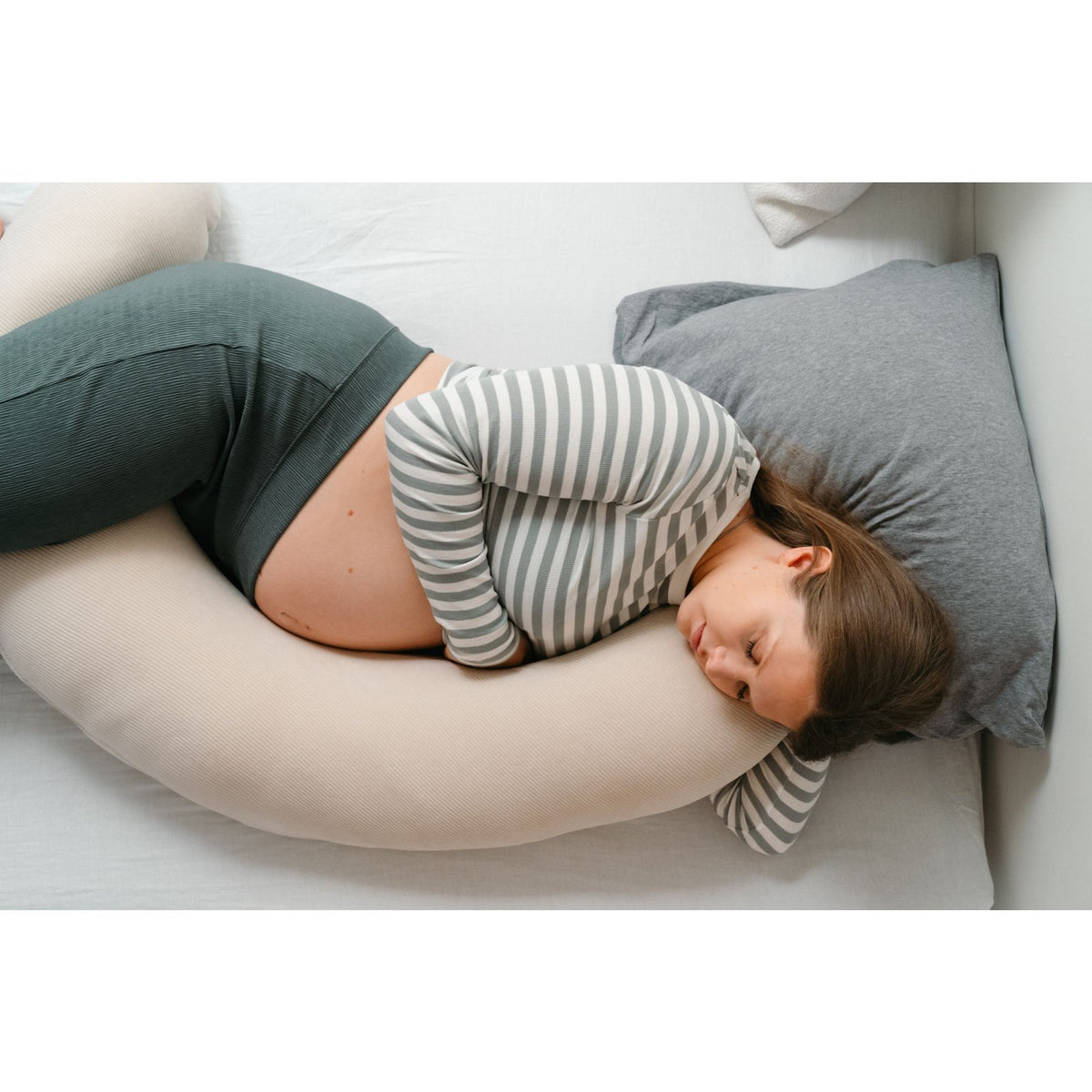 Coussin de maternité Buddy allaitement Corduroy Sand - Doomoo