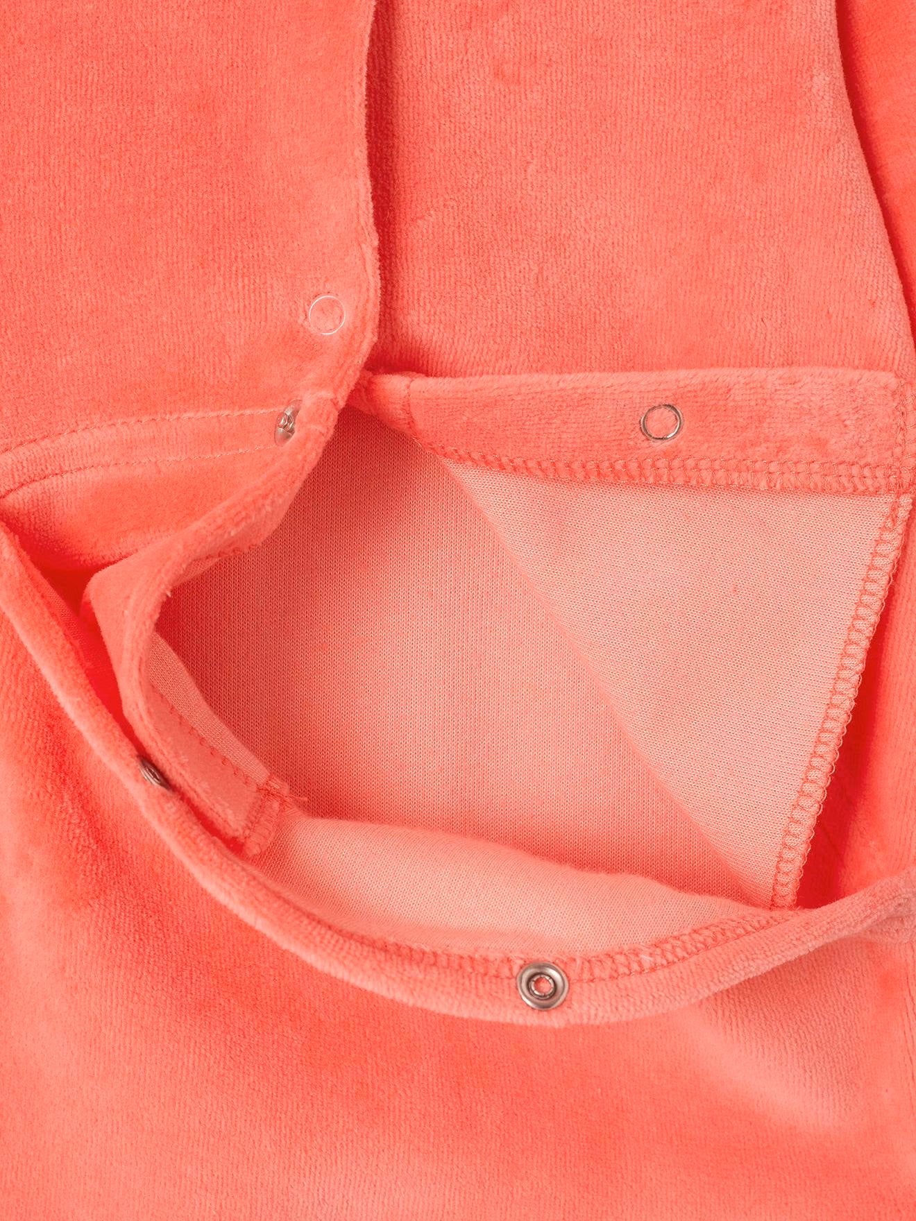 Pyjama en velours pour bébé, avec coeur brodé sur la poitrine