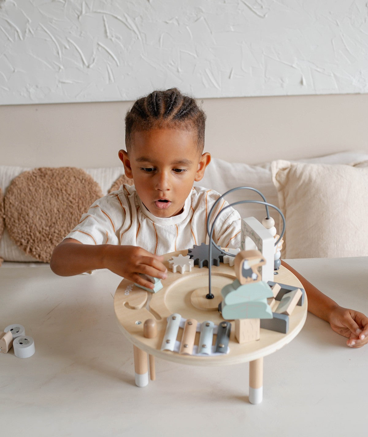 Table d'activités en bois