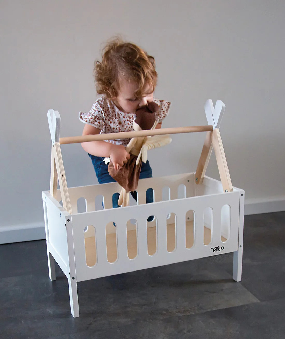 Lit de poupée en bois +18M